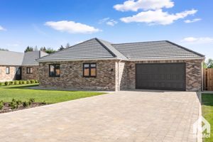 Photo 16- click for photo gallery